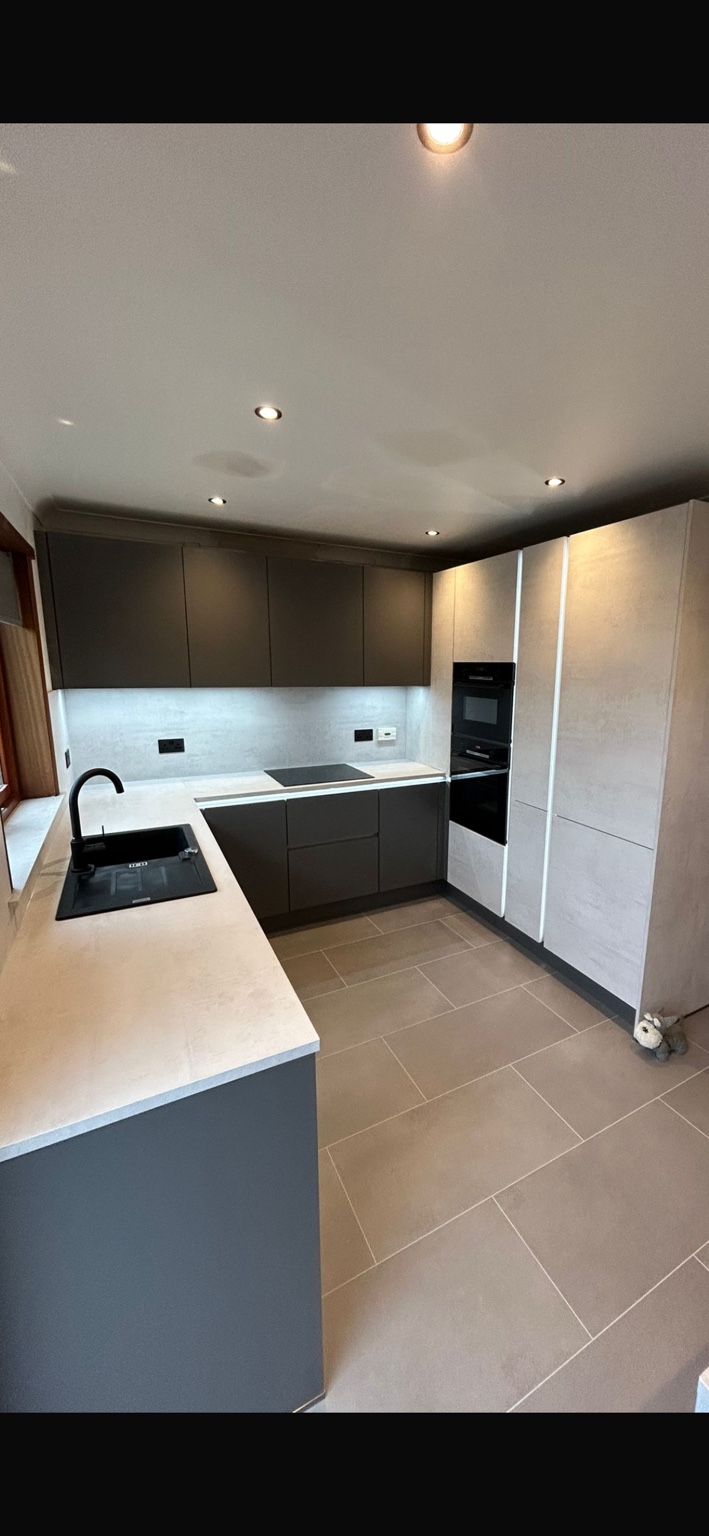 Modern kitchen downlighting